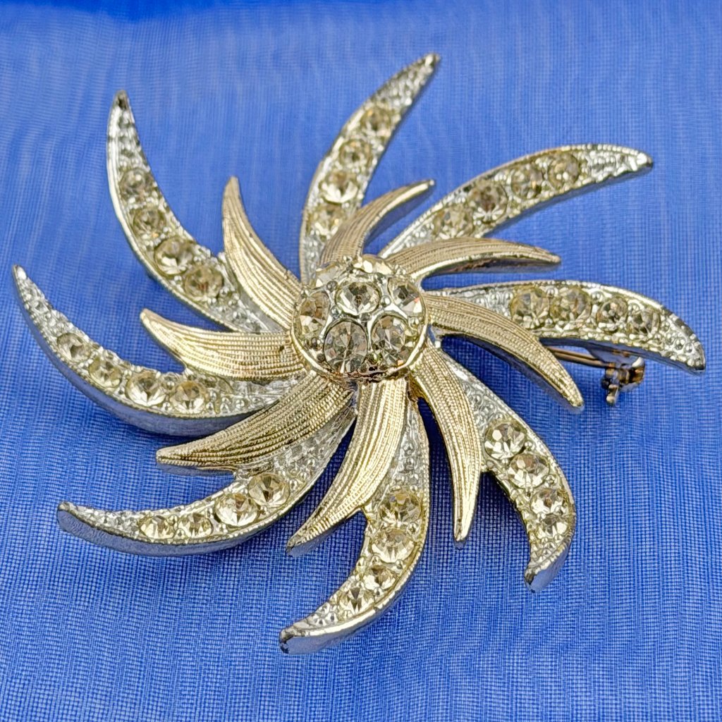 Vintage Sarah Coventry Silver Gold Tone Evening Comet Rhinestone Brooch 30$